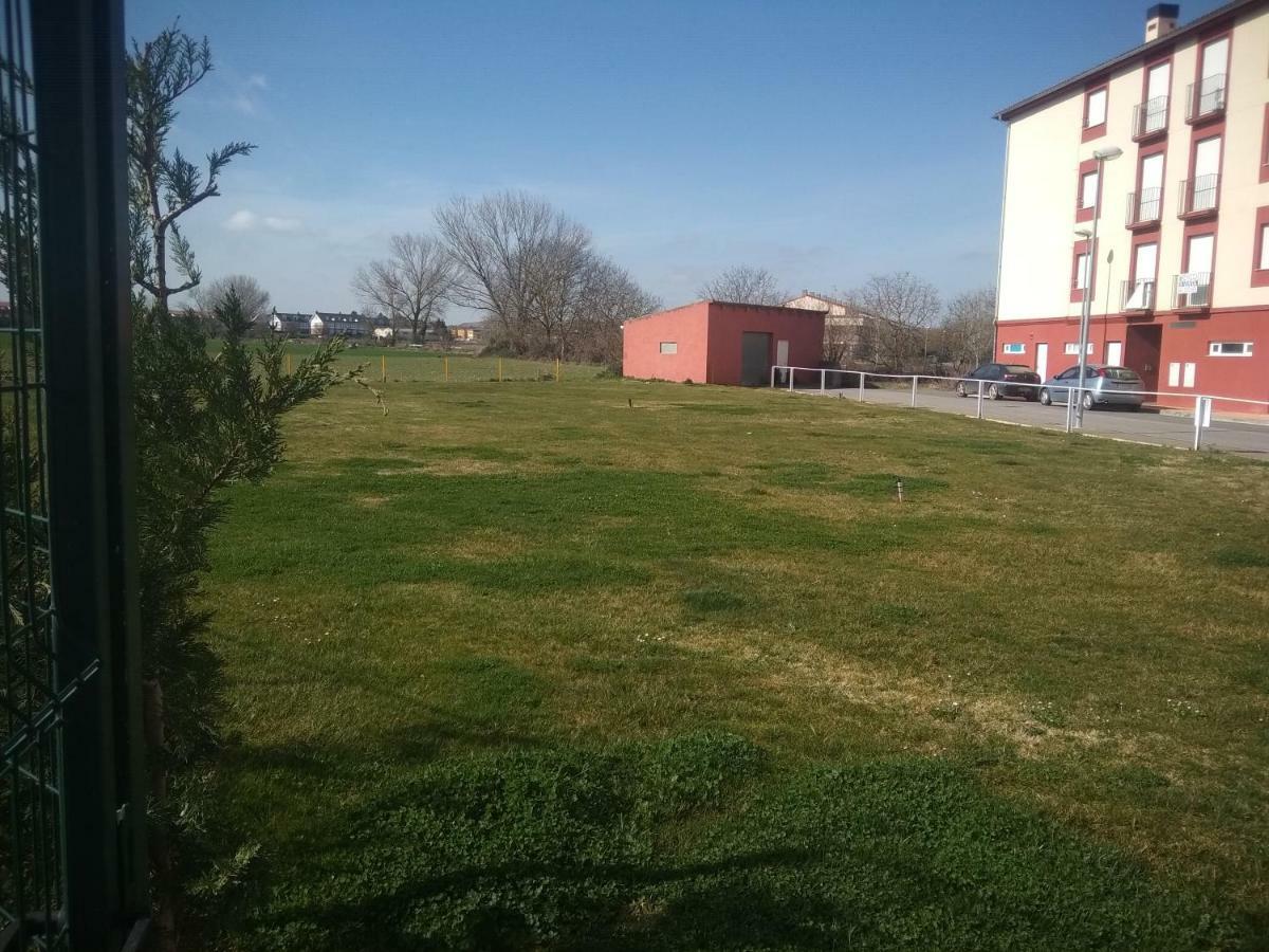 Apartamento Rio Lavilla Castanares de Rioja ภายนอก รูปภาพ